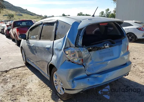 2011 Honda Fit Sport z USA, uszkodzony, nr VIN JHMGE8H54BC016653